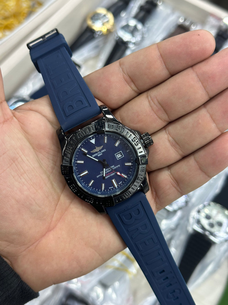Relógio Breitling Endurance Pro - Azul/Preto